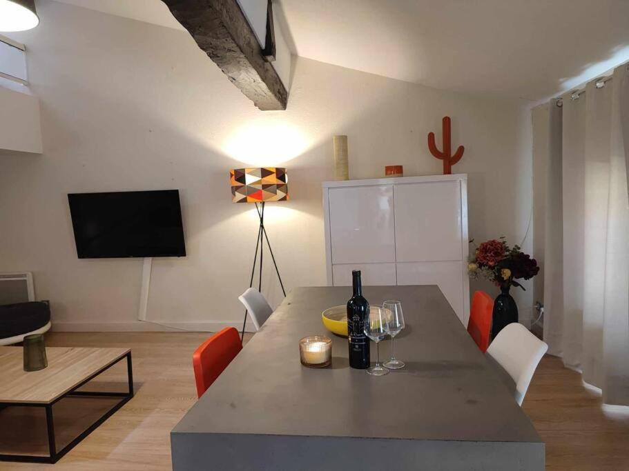 Charme De Victor Conciergeriedamecarcas Apartment Carcassonne Exterior foto